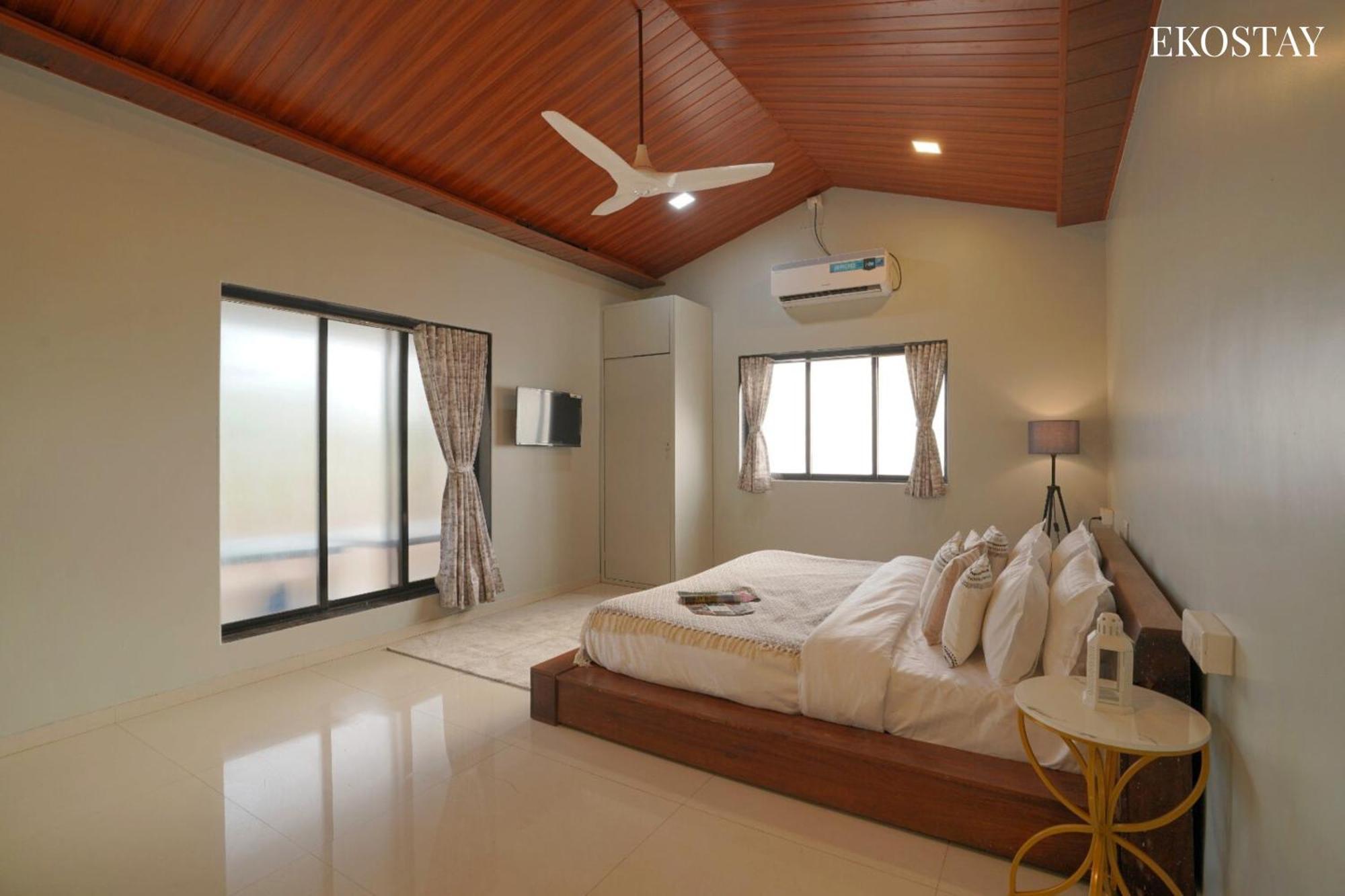 Ekostay Gold Palm Estate I Cricket Turf I Rain Dance I 2 Acre Property Карджат Экстерьер фото