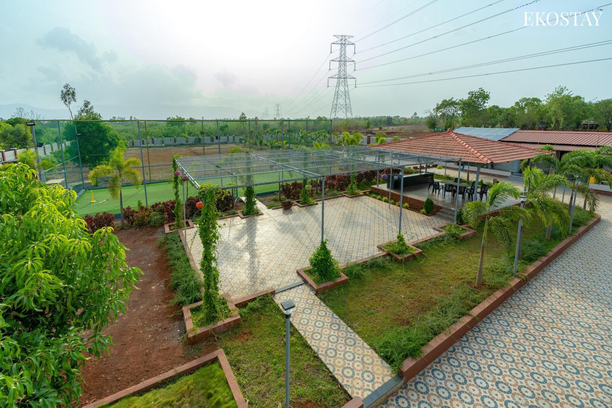 Ekostay Gold Palm Estate I Cricket Turf I Rain Dance I 2 Acre Property Карджат Экстерьер фото